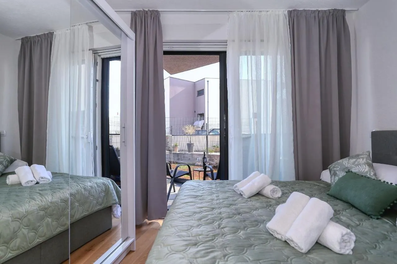 Apartment Garden Zadar 0*,  Croacia